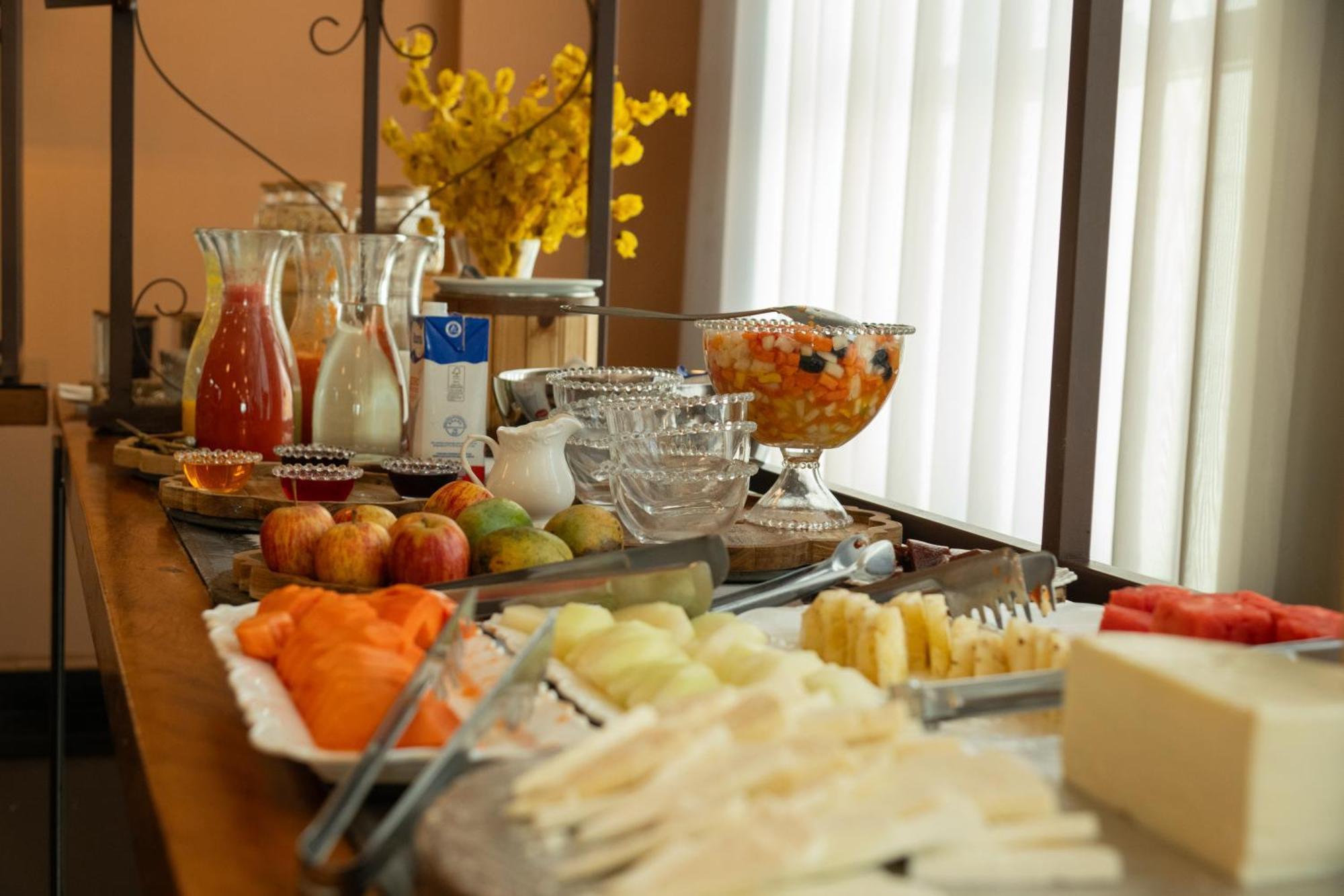 Piemonte Hotel 노바리마 외부 사진